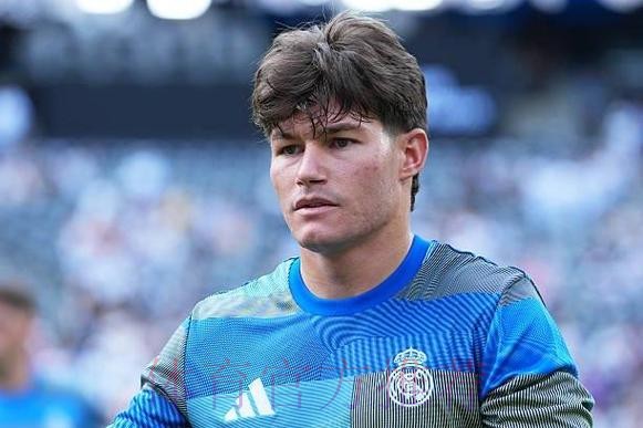 记者：考虑门迪伤病 皇马或拒绝对加西亚的报价